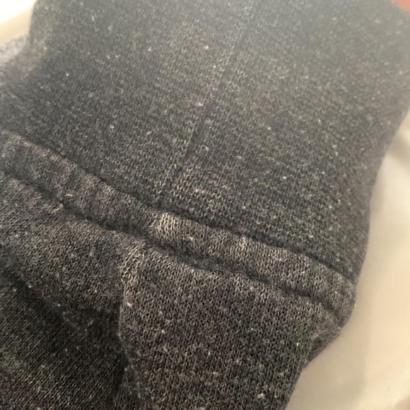 π Hurley Dark Grey Lightweight Spring/Summer Sweater - Unisex, Menβs Size LG π - Picture 12 of 14